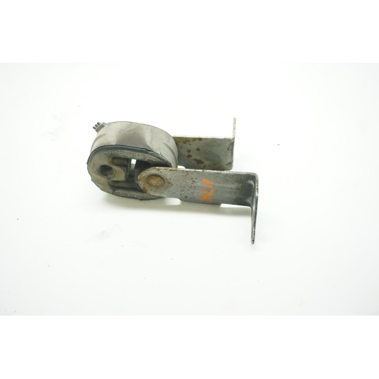 2010-2012 AUDI Q5 Middle Right Exhaust Hanger 8K0253144E