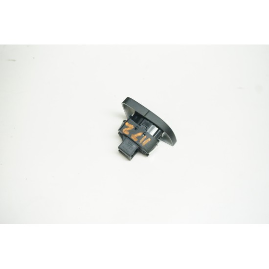 2009-2016 AUDI A4 - Passenger Door Lock Unlock Switch Button 8K2962108A