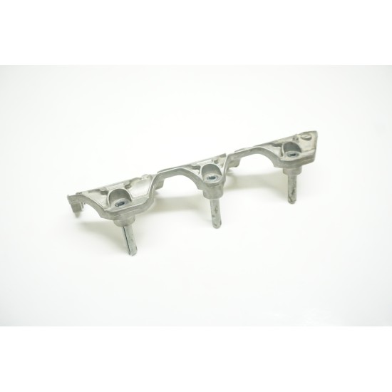 AUDI A6 A7 S4 S5 Supercharged Engine Fuel Rail Bracket 06E133340E