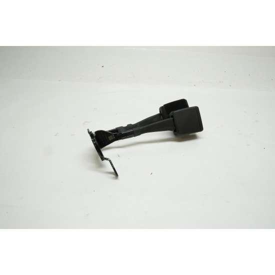 2021-2024 Volkswagen Taos - Rear Seat Belt Buckle Left OEM