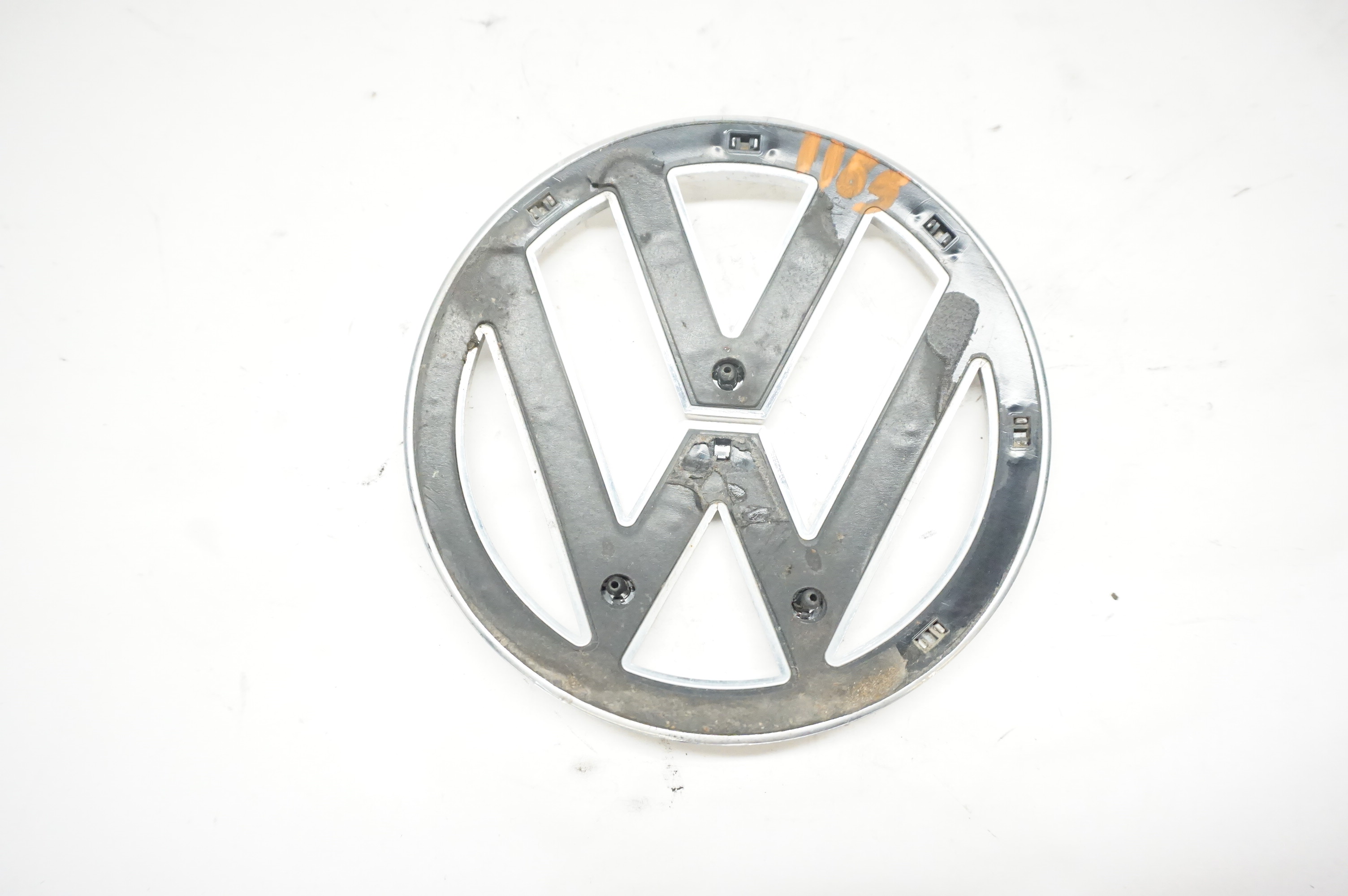 2012-2019 Volkswagen Beetle Hood Emblem / Badge 5C5853600A