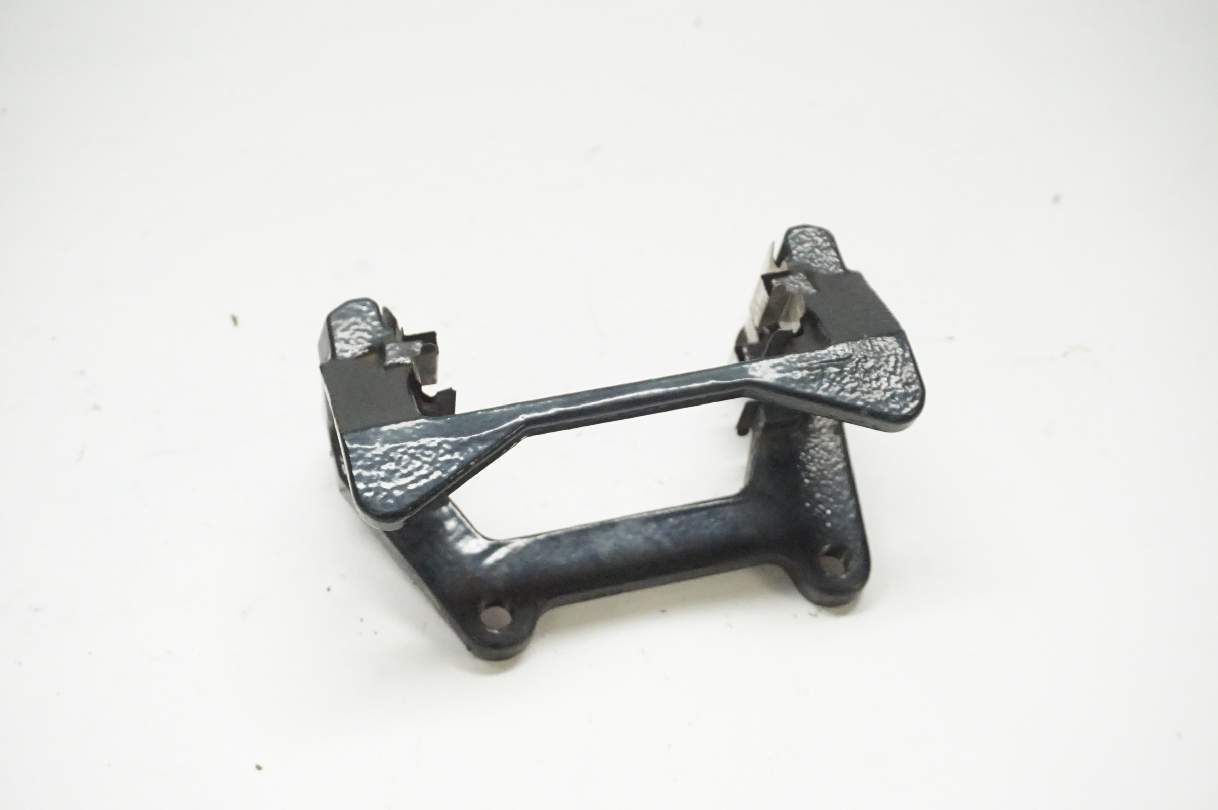 2013-2016 AUDI S4 Rear Left Brake Caliper Carrier Bracket 8K0615425A