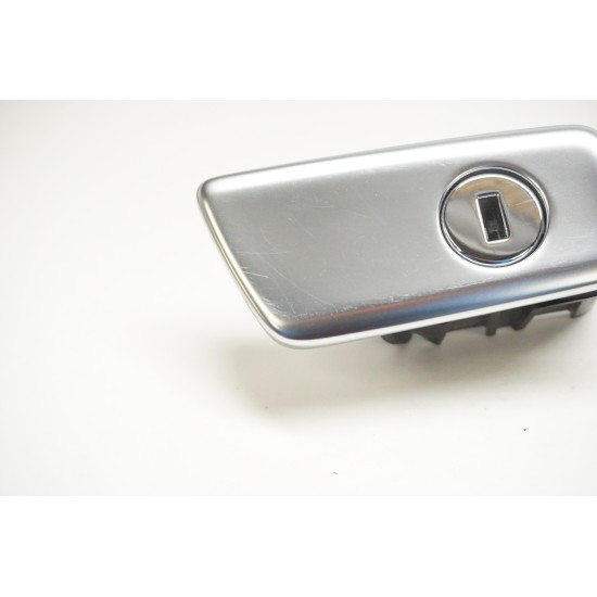 2010-2016 Audi S5 S4 Glove Box Latch 8K1857131A