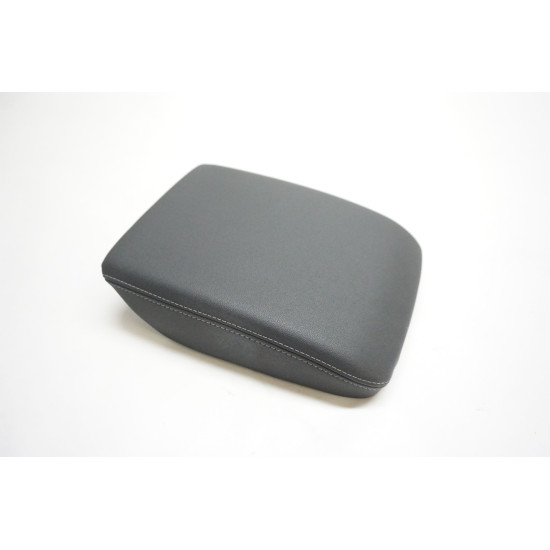 2021-2024 Audi Q5 Center Console Arm Rest 80A864207K 2021-2024 Audi Q5 Center Console Arm Rest 80A864207K