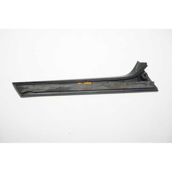 18-21 Audi Q5 Trunk Lid Window Window Trim Molding Left 80A854871