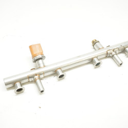 2013-2016 Audi A4 A5 Q5 2.0T High Pressure Fuel Injector Rail 06H133317D