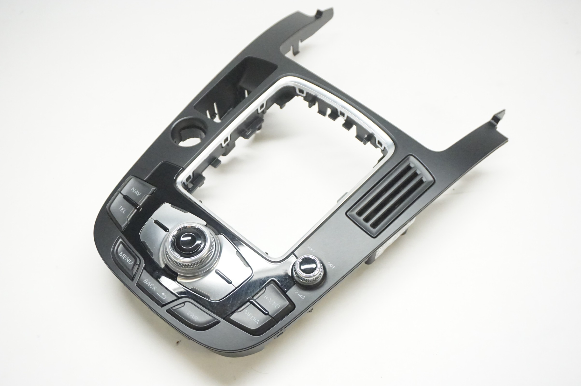 2014-2017 AUDI SQ5 Console Radio Controller Media Interface Panel