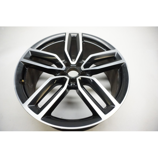 8R AUDI SQ5 Q5 BLACK 21