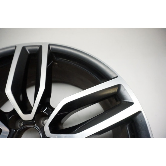 8R AUDI SQ5 Q5 BLACK 21
