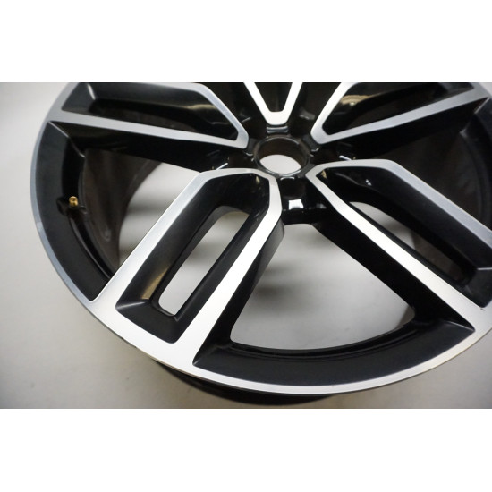 8R AUDI SQ5 Q5 BLACK 21