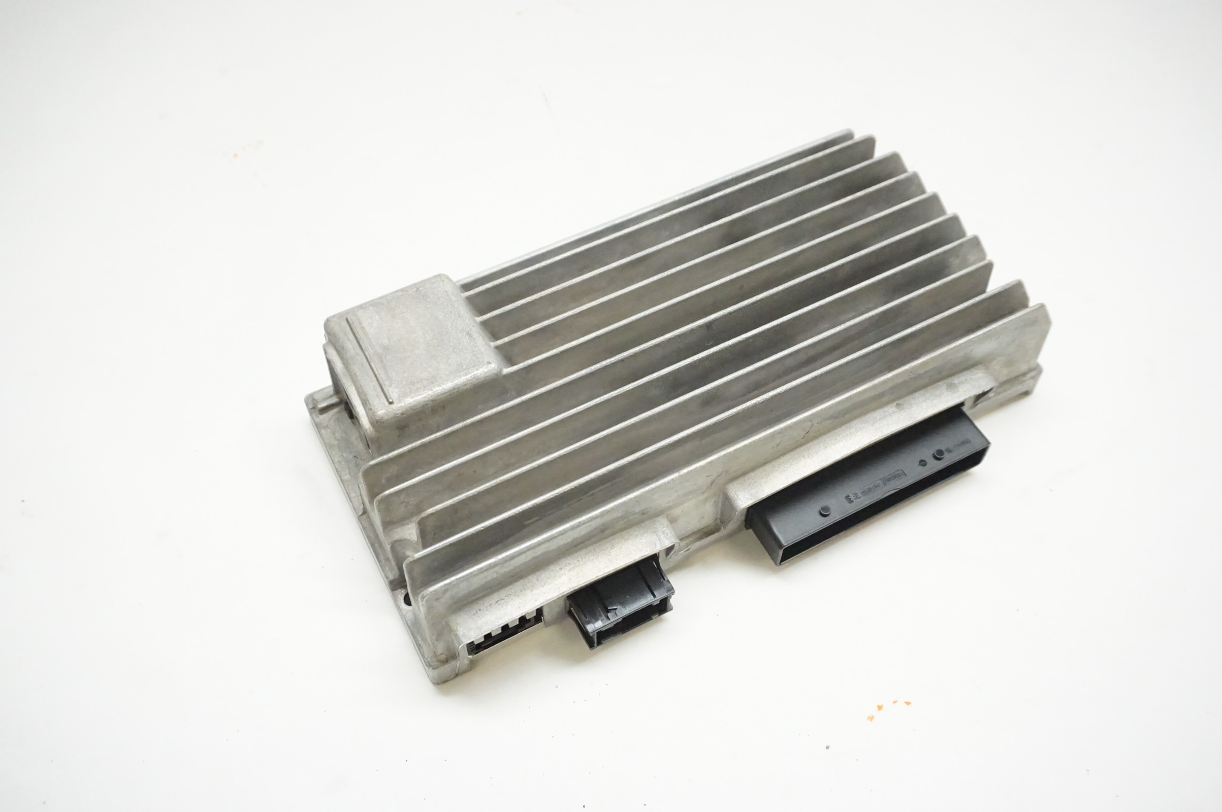 2013-2016 AUDI A4 Bang Olfusen Premium Audio Amplifier Module