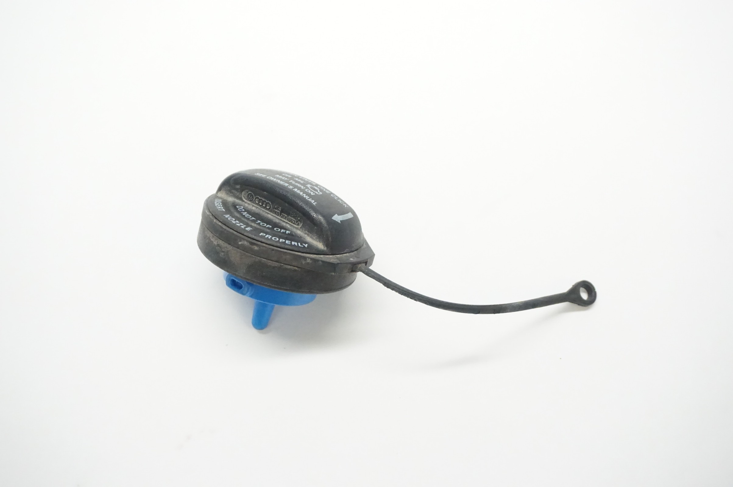 2013-2016 AUDI A4 Fuel Tank Cap 8K0-201-553-A