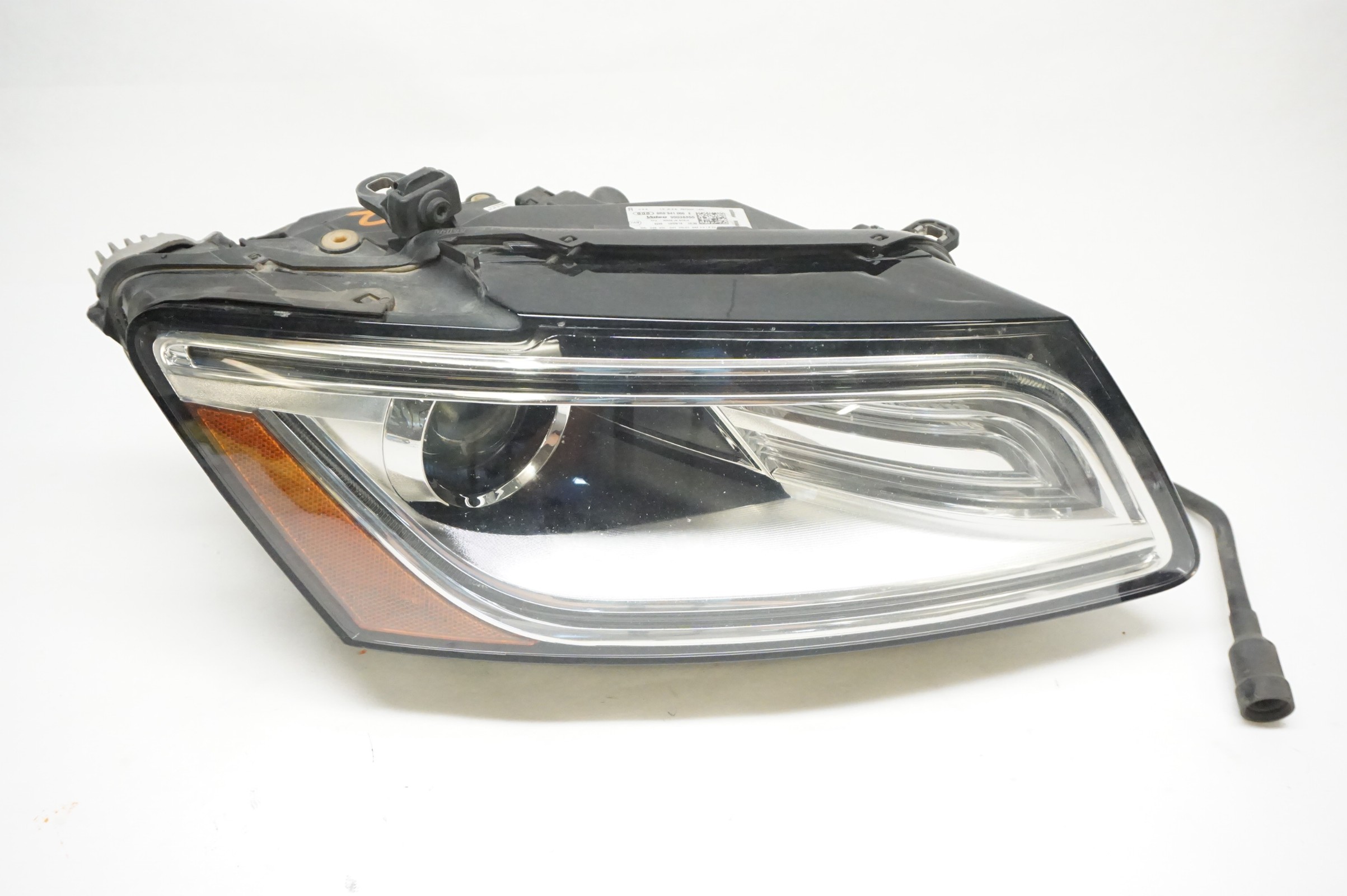 2013-2017 AUDI Q5 Self Adjusting Xenon Headlight PASSENGER 8R0941006E