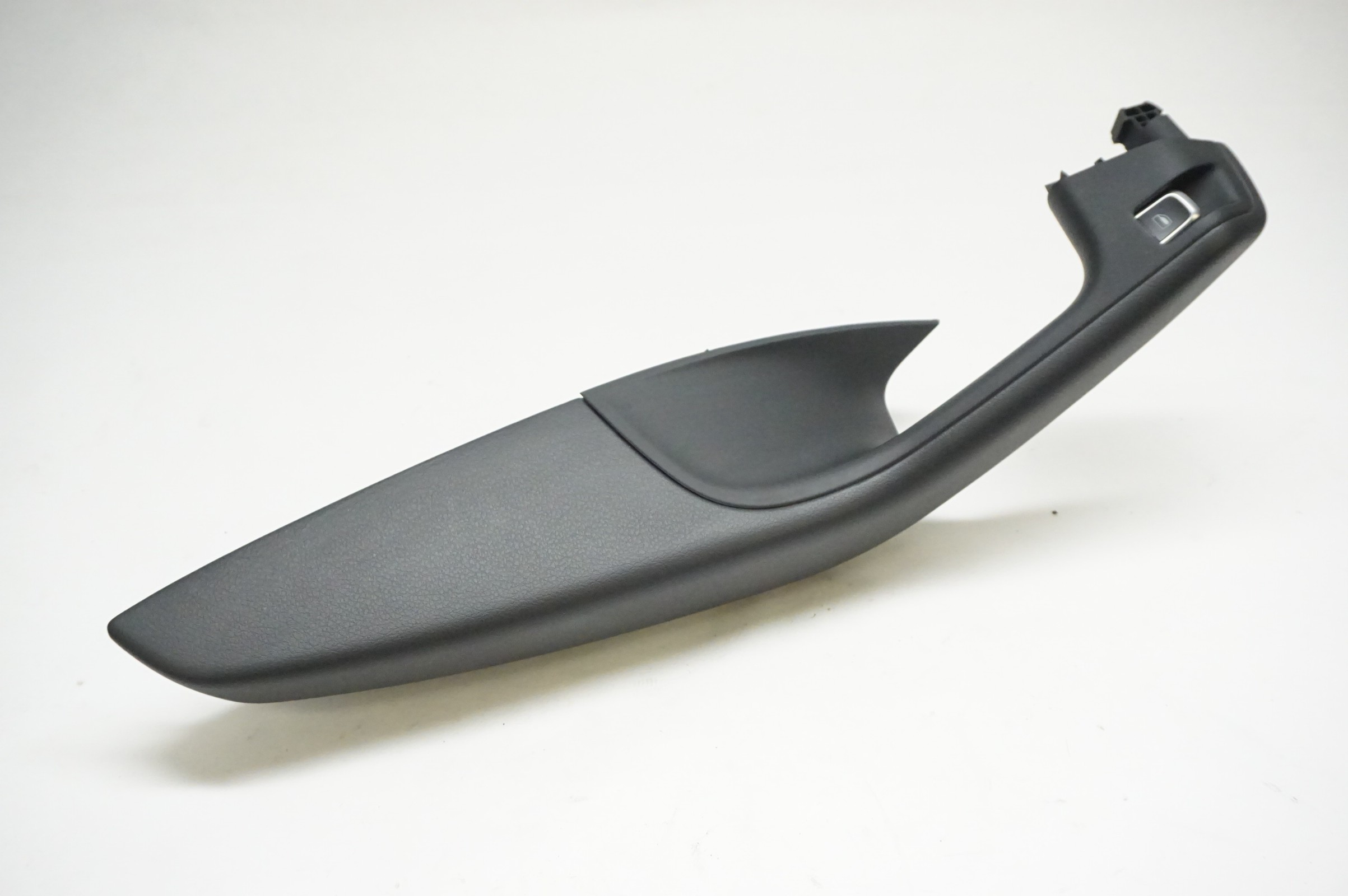 2013-2017 AUDI Q5 - Rear Driver Side Door Pull Handle / Armrest Black