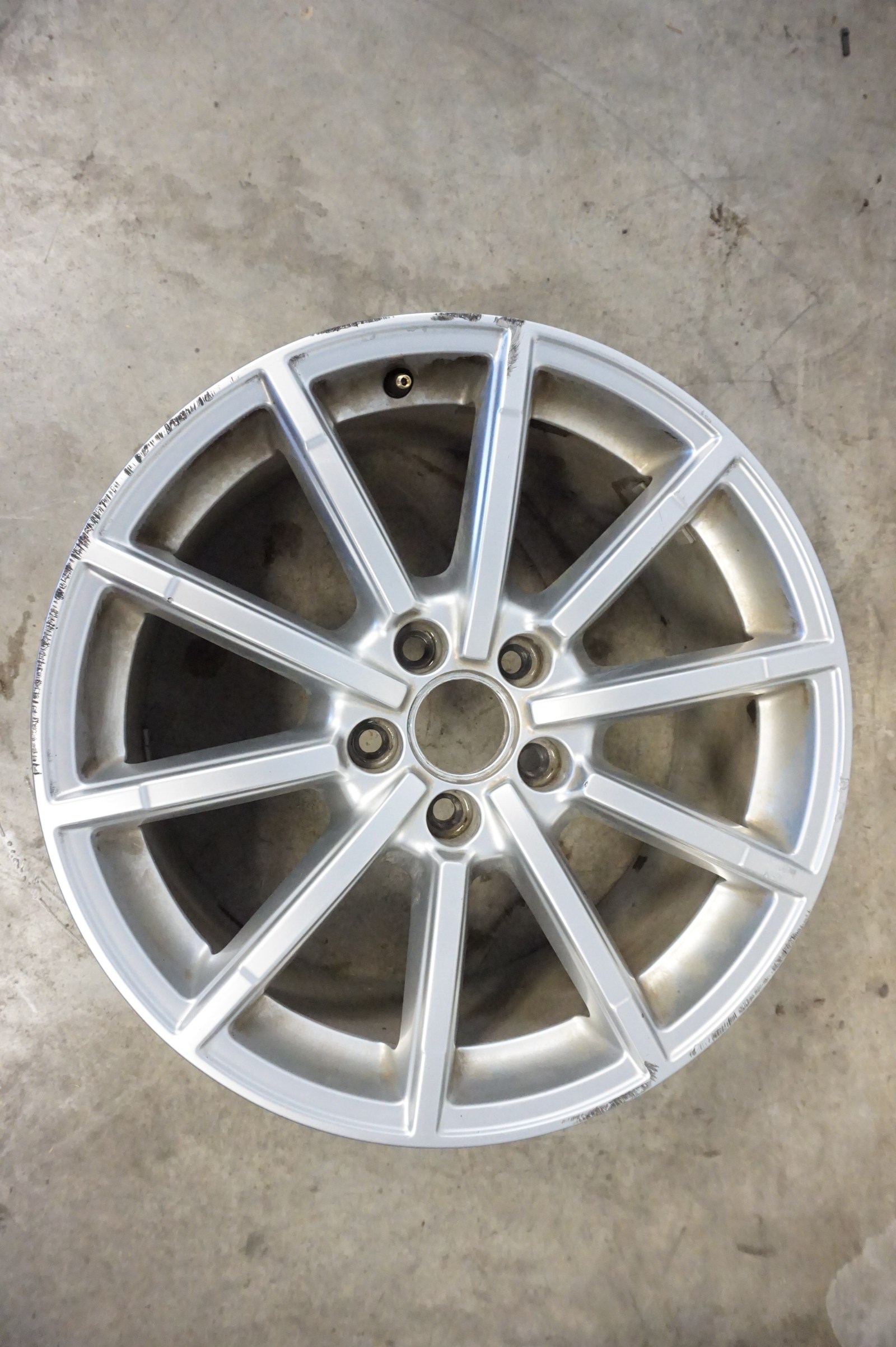 2013-2016 AUDI A4 18 X 8 Factory Alloy Wheel 8K0 601 025 BQ