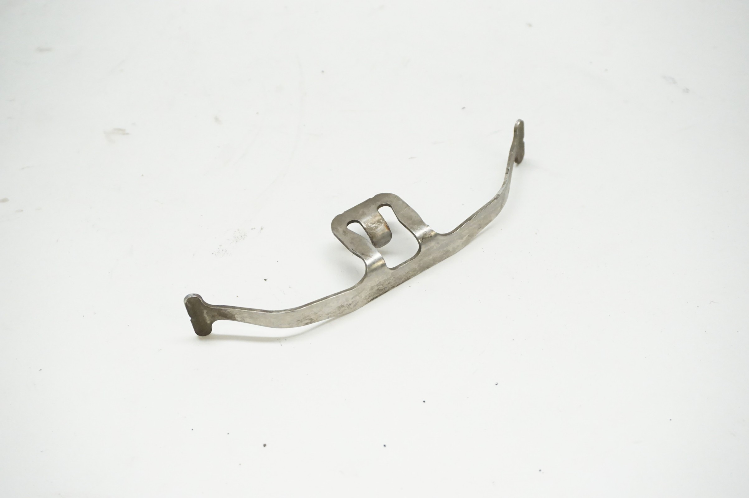 2010-2016 AUDI S4 Anti Rattle Clip Right 8K0615269A