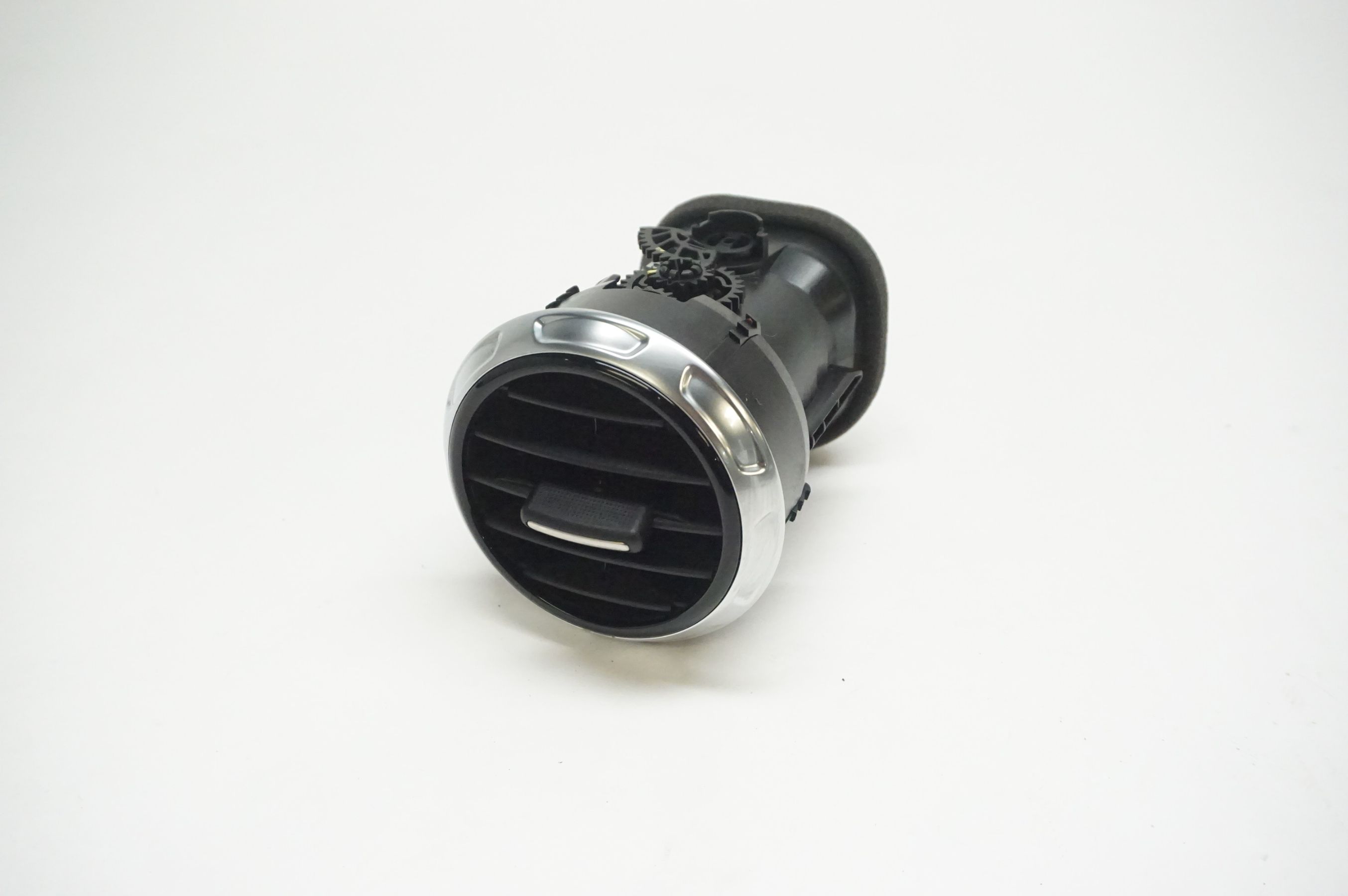 2011-2015 Audi TT Heat Air Conditioning Dash Vent 8J0820901E