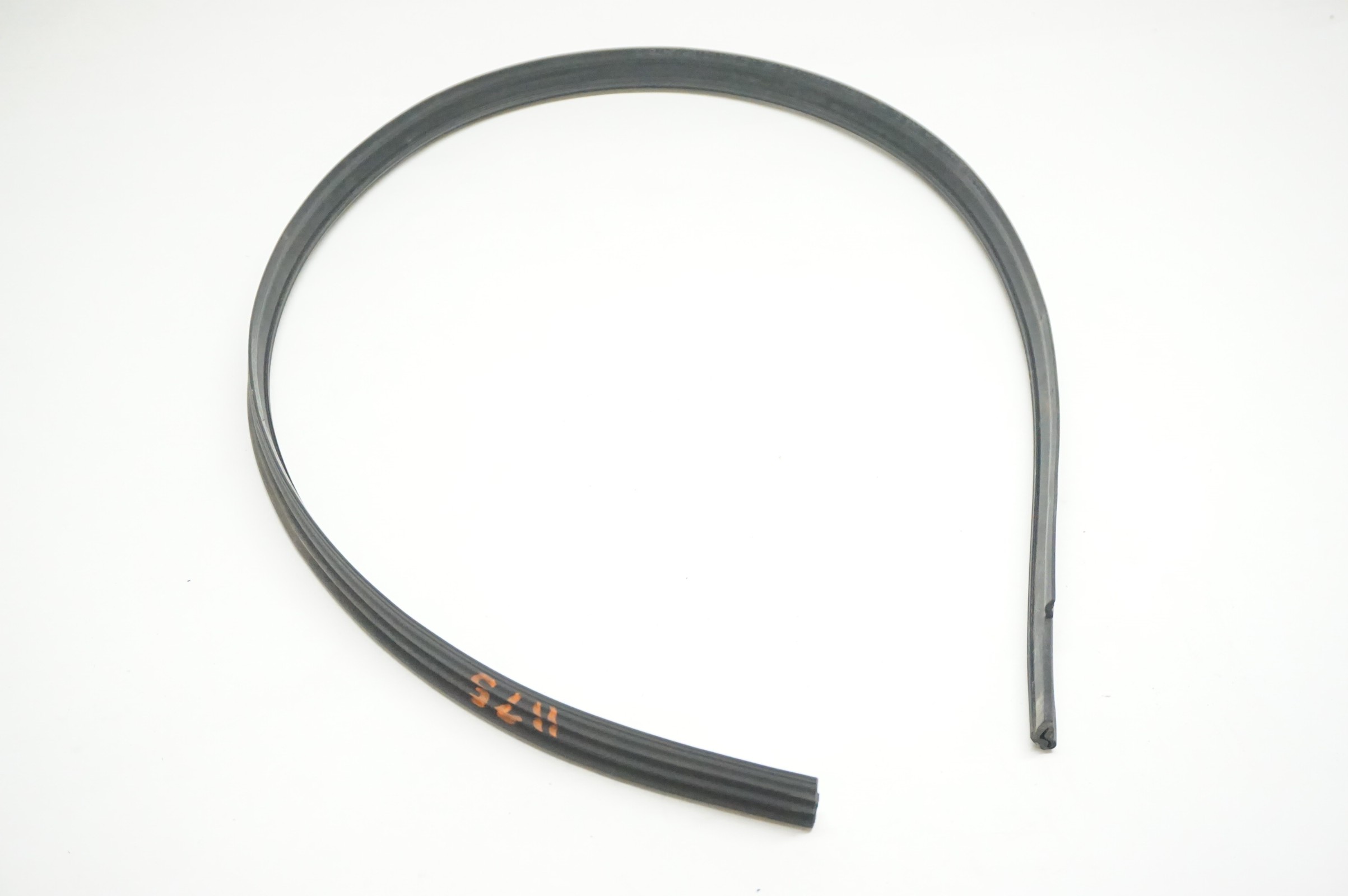 08-17 Audi A5 S5 RS5 Coupe Driver Door Upper Weatherstrip Seal 8T0854543E