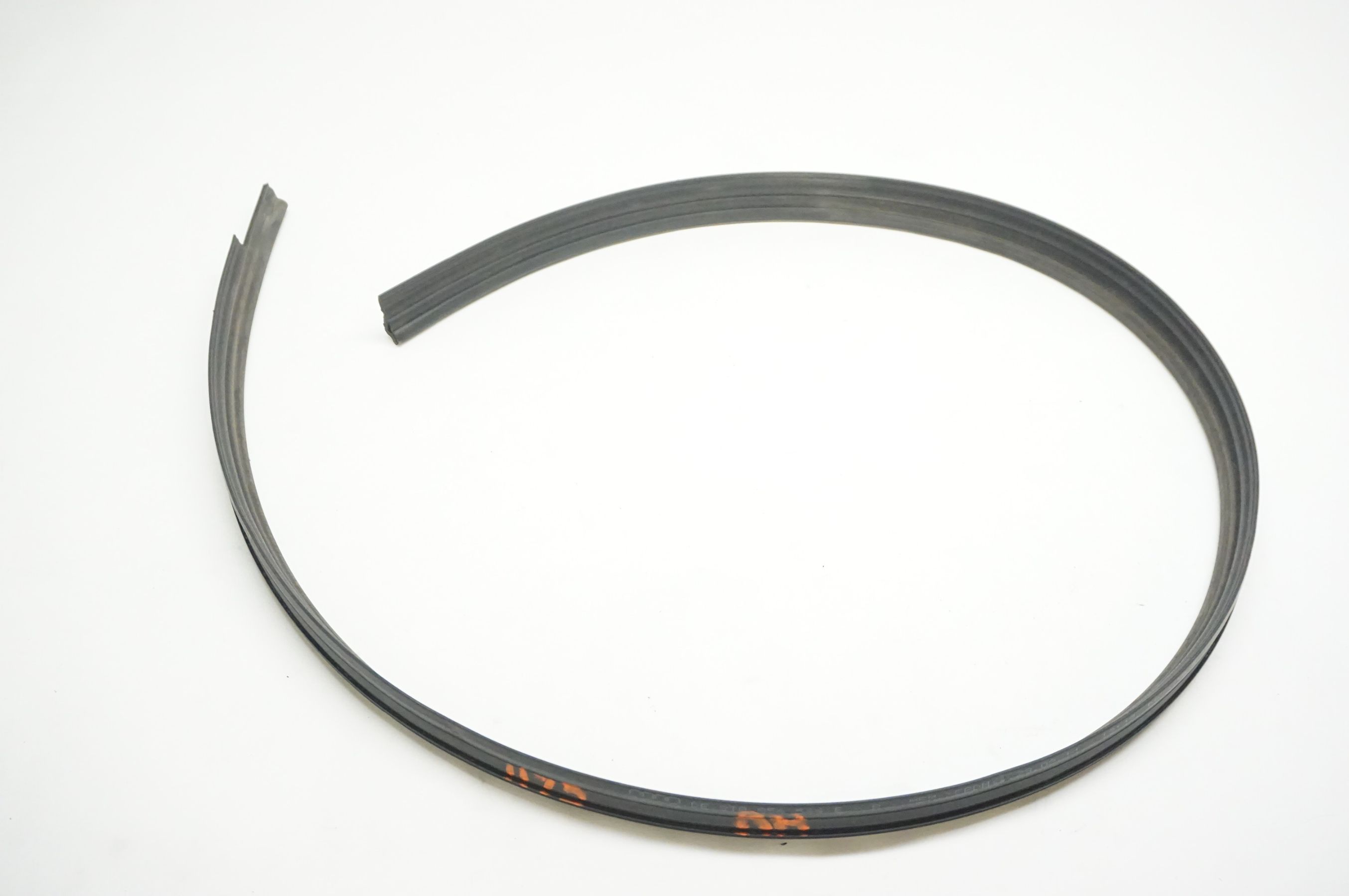 08-17 Audi A5 S5 RS5 Coupe Passenger Door Upper Weatherstrip Seal 8T0854544E