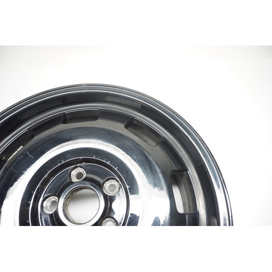 2018 2019 Volkswagen Beetle - Black 17