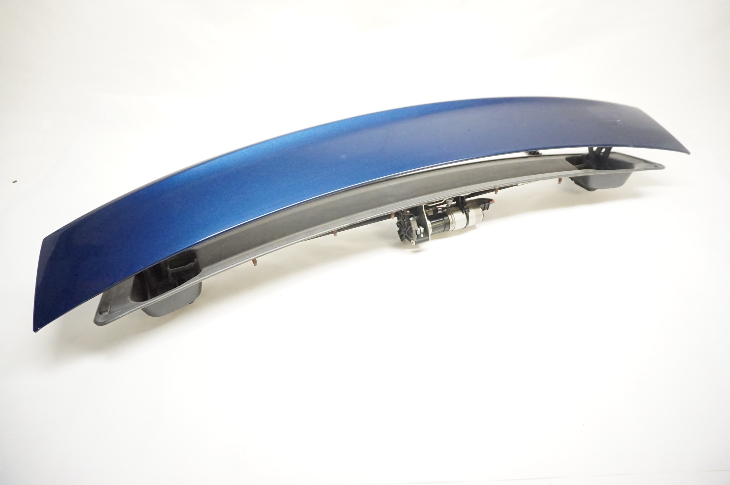 2010-2014 Audi TTS Rear Lid Motorized Spoiler / Wing 8J0827948E