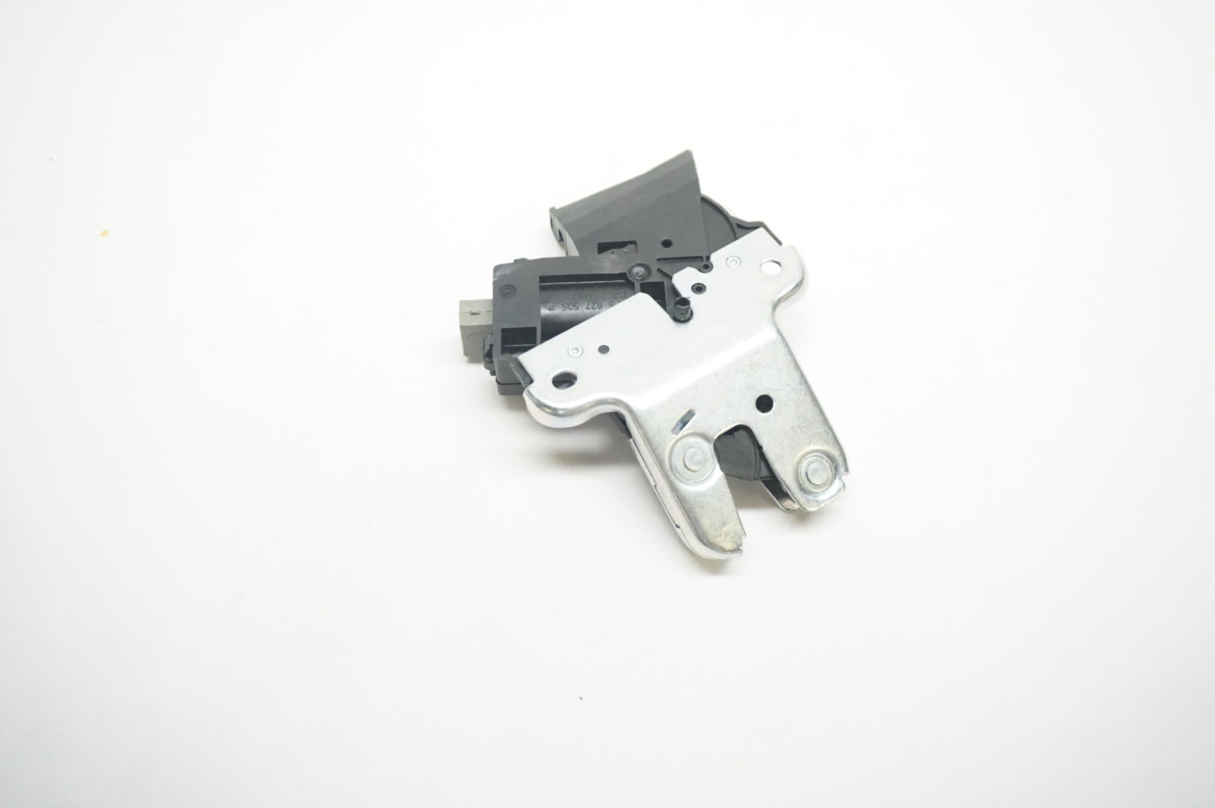 2010-2016 AUDI A4 SEDAN TRUNK LID LATCH MECHANISIM 4F5-827-505-D