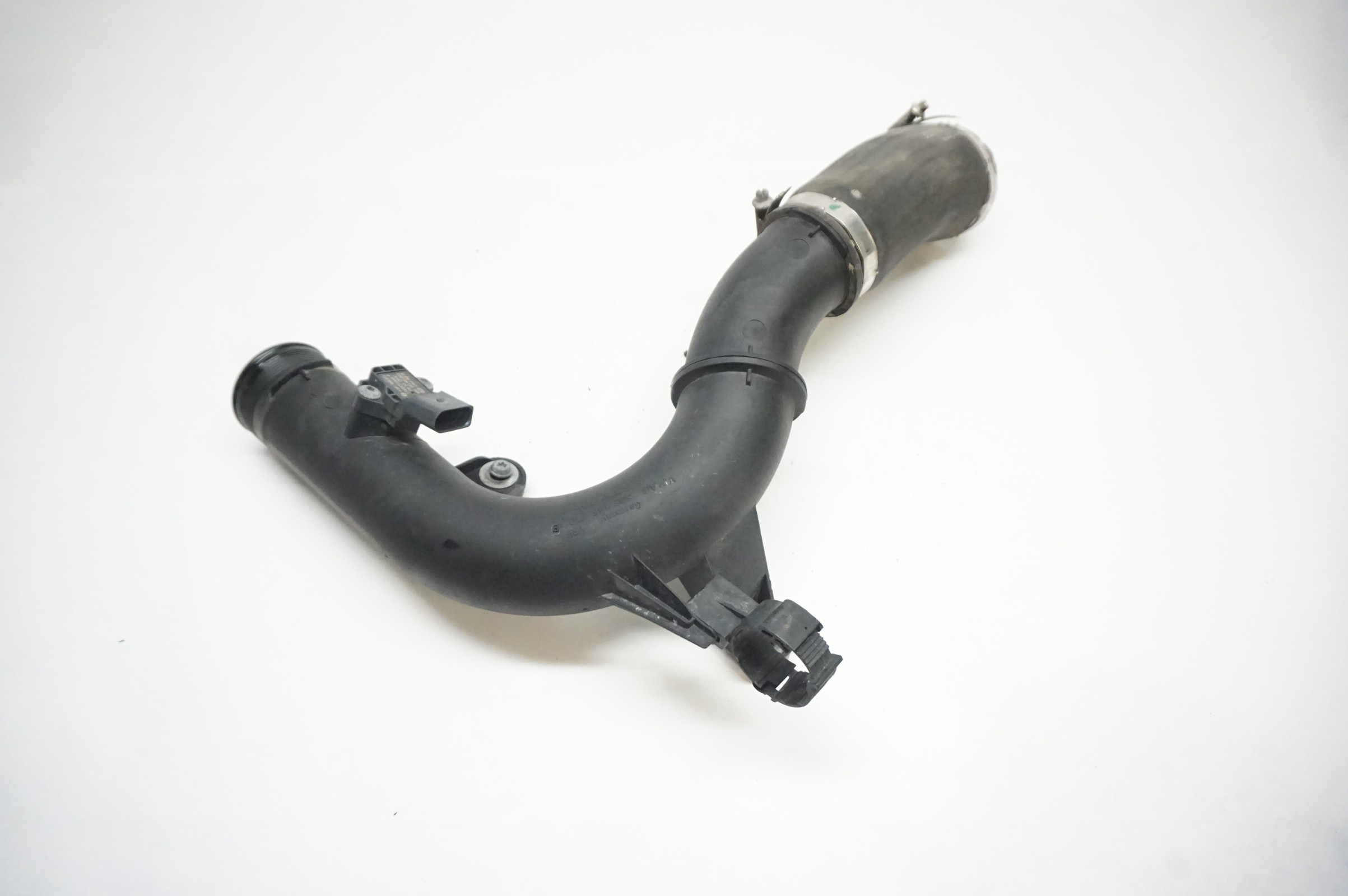 2017-2019 Volkswagen Golf Alltrack Intercooler Hose 5Q0145770B