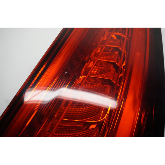 AUDI SQ5 - Trunk Mounted Driver Tail Light 8R0945093D