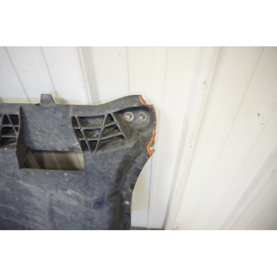 17-19 Volkswagen Alltrack Belly Pan Splash Shield 5Q0825901 17-19 Volkswagen Alltrack Belly Pan Splash Shield 5Q0825901