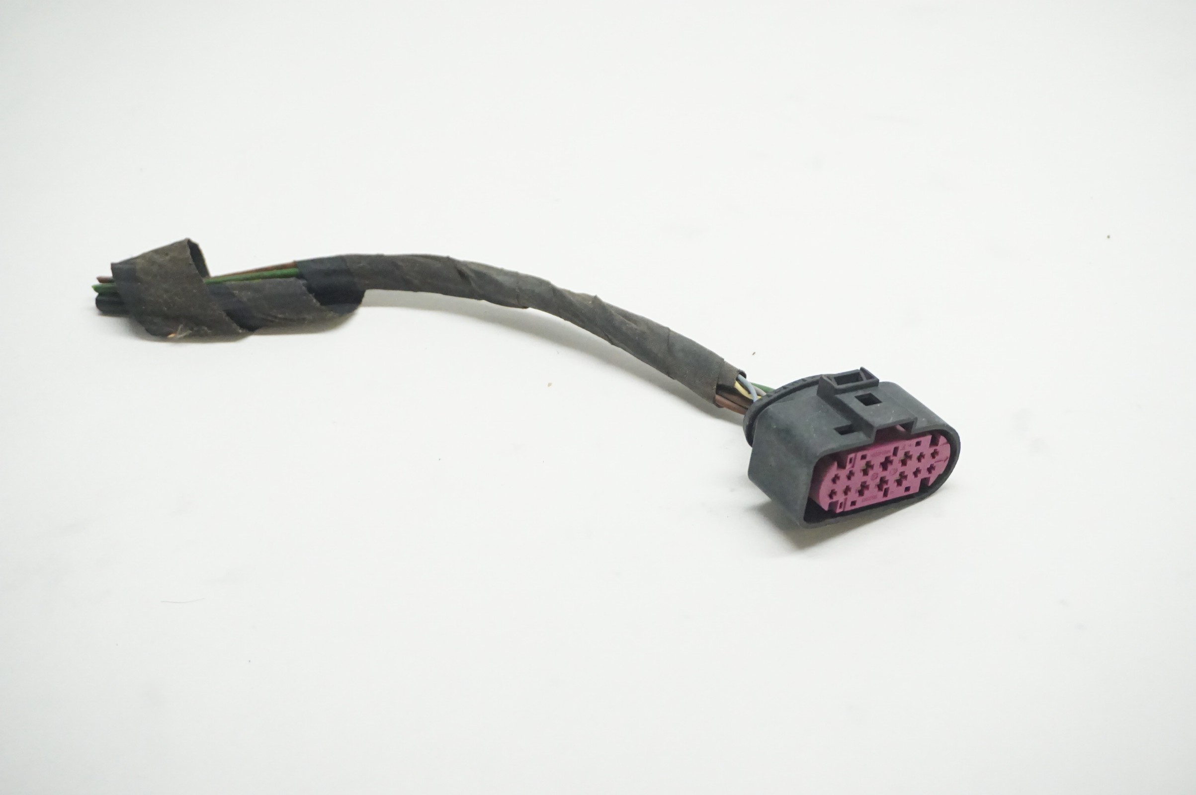 2012-2015 Audi A6 Xenon Headlight Pig Tail Plug OEM 1J0973737
