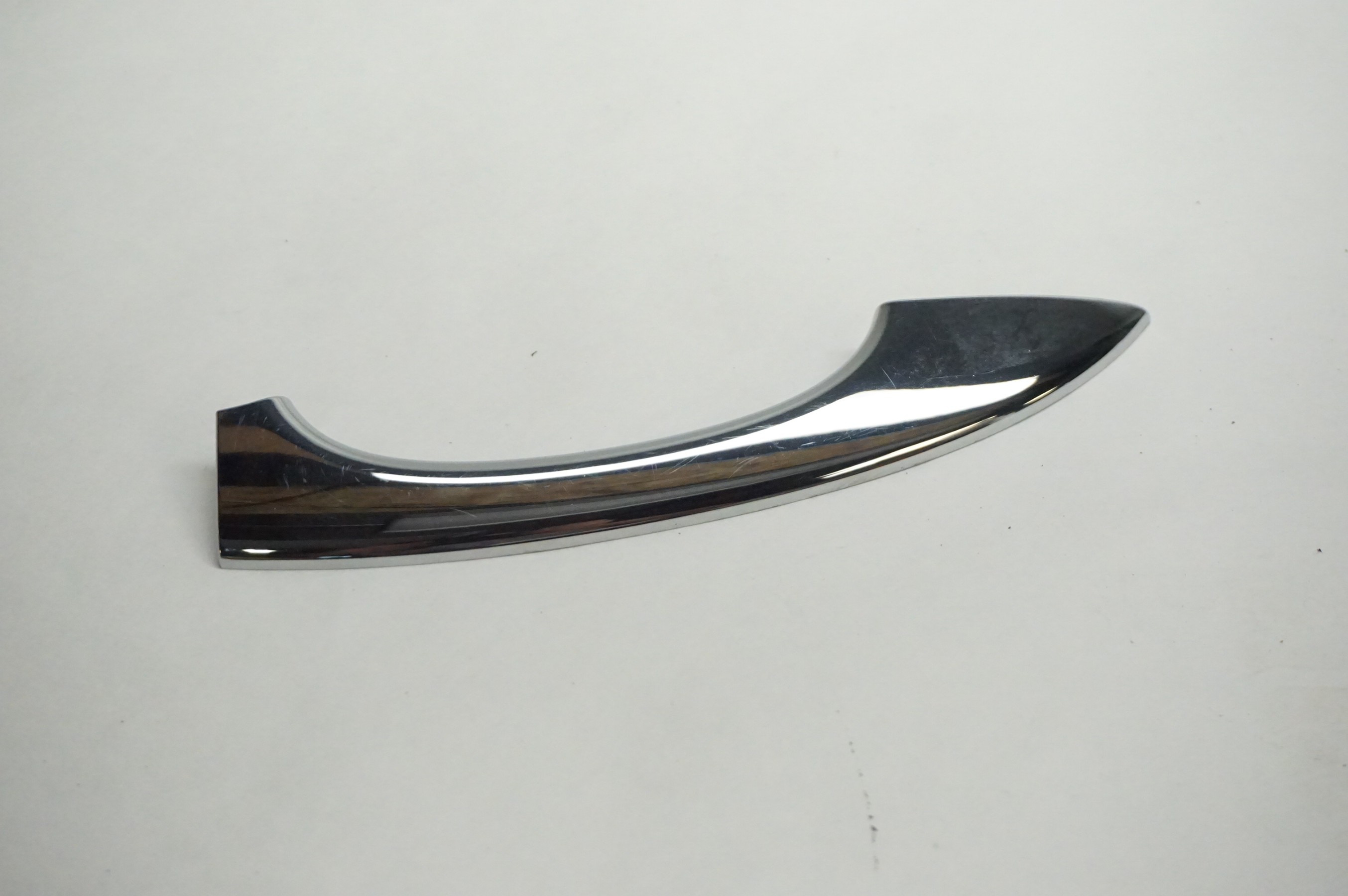 2014-2017 AUDI SQ5 Passenger Door Handle Chrome Trim 8R0837240