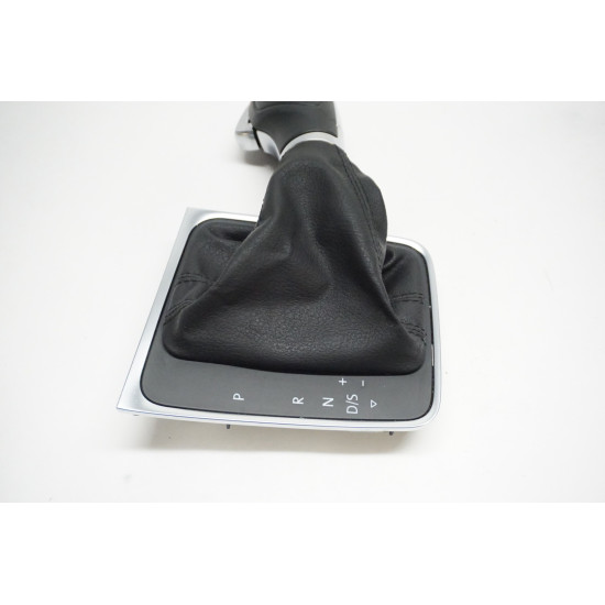 Volkswagen Golf Alltrack Transmission Shifter Knob and Boot 5G1713203J Volkswagen Golf Alltrack Transmission Shifter Knob and Boot 5G1713203J