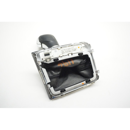 Volkswagen Golf Alltrack Transmission Shifter Knob and Boot 5G1713203J Volkswagen Golf Alltrack Transmission Shifter Knob and Boot 5G1713203J