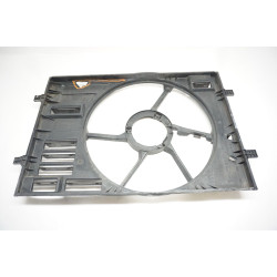 2017-2019 Volkswagen Alltrack Fan Shroud 5QM121205D CRACKED 2017-2019 Volkswagen Alltrack Fan Shroud 5QM121205D CRACKED