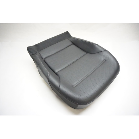 2017-2019 Volkswagen Alltrack Driver Seat Cover 5GM881405AM NOTES 2017-2019 Volkswagen Alltrack Driver Seat Cover 5GM881405AM NOTES