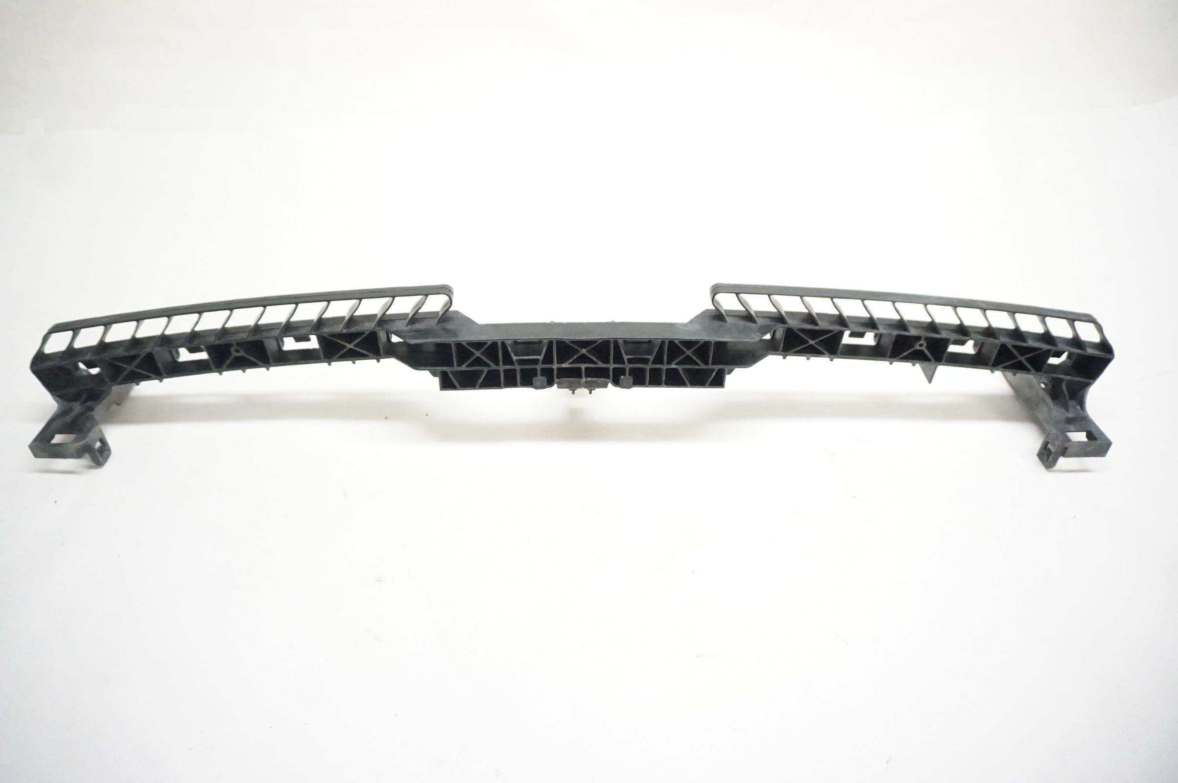 2018 2019 Volkswagen Alltrack Front Bumper Bracket 5GM805705B