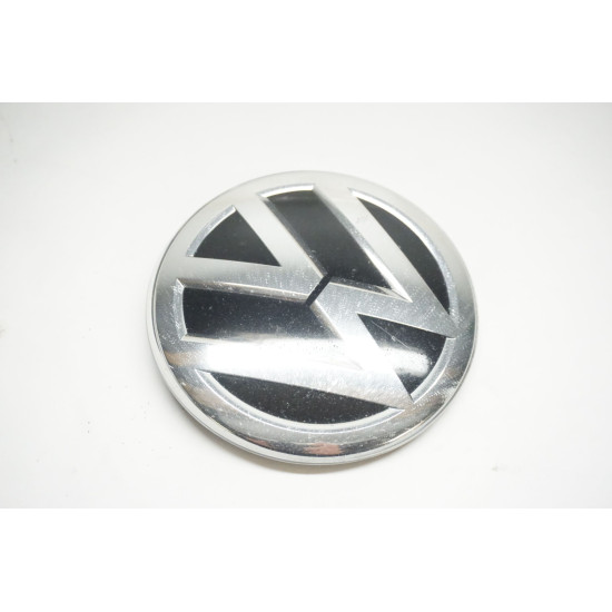 2017-2019 Volkswagen Golf Alltrack Bumper Grille Emblem 3G0853601A 2017-2019 Volkswagen Golf Alltrack Bumper Grille Emblem 3G0853601A