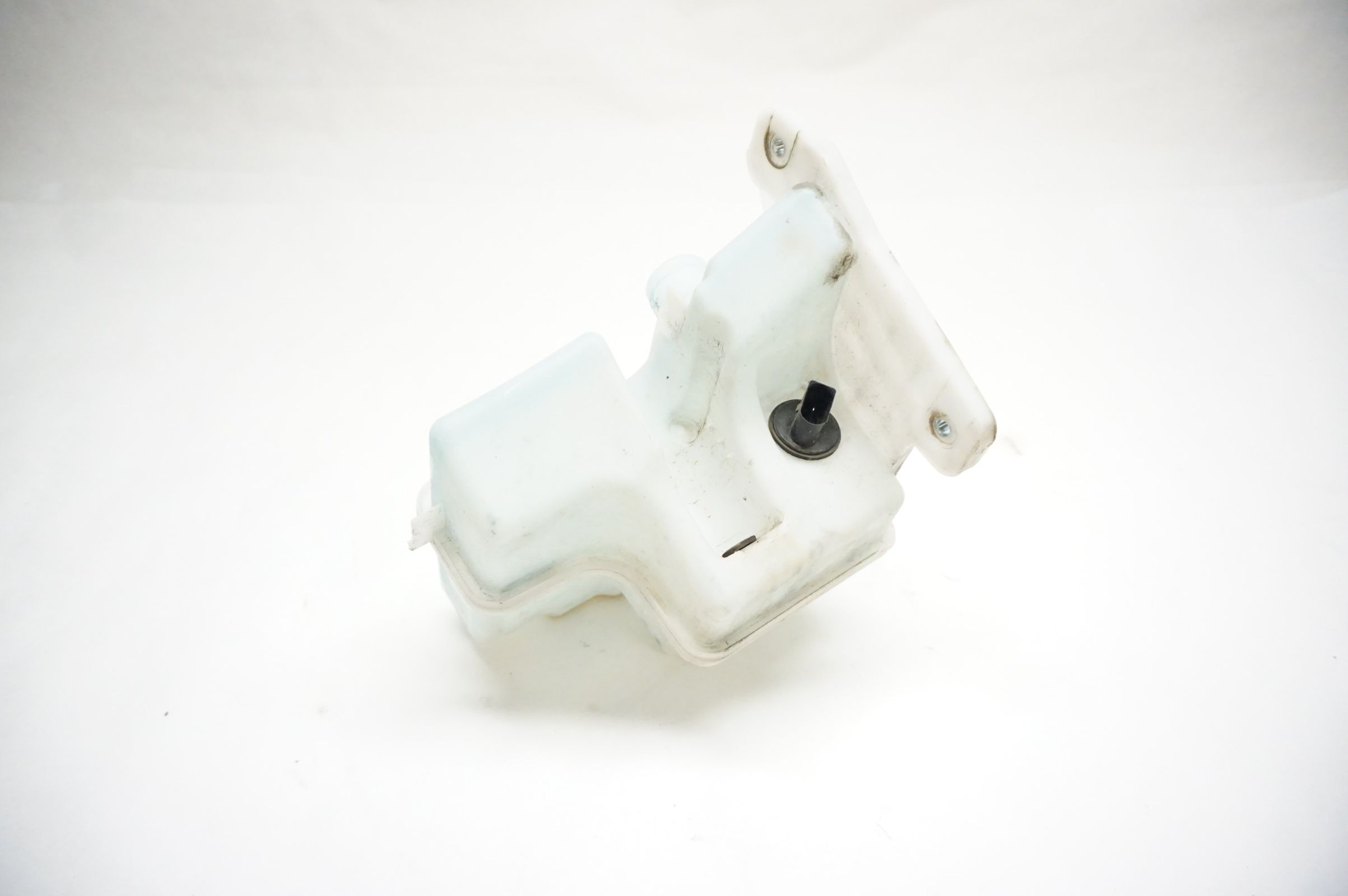 2017-2019 Volkswagen Altrack Windshield Washer Reservoir 5GM955453A