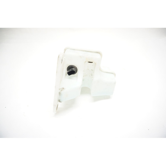 2017-2019 Volkswagen Altrack Windshield Washer Reservoir 5GM955453A 2017-2019 Volkswagen Altrack Windshield Washer Reservoir 5GM955453A