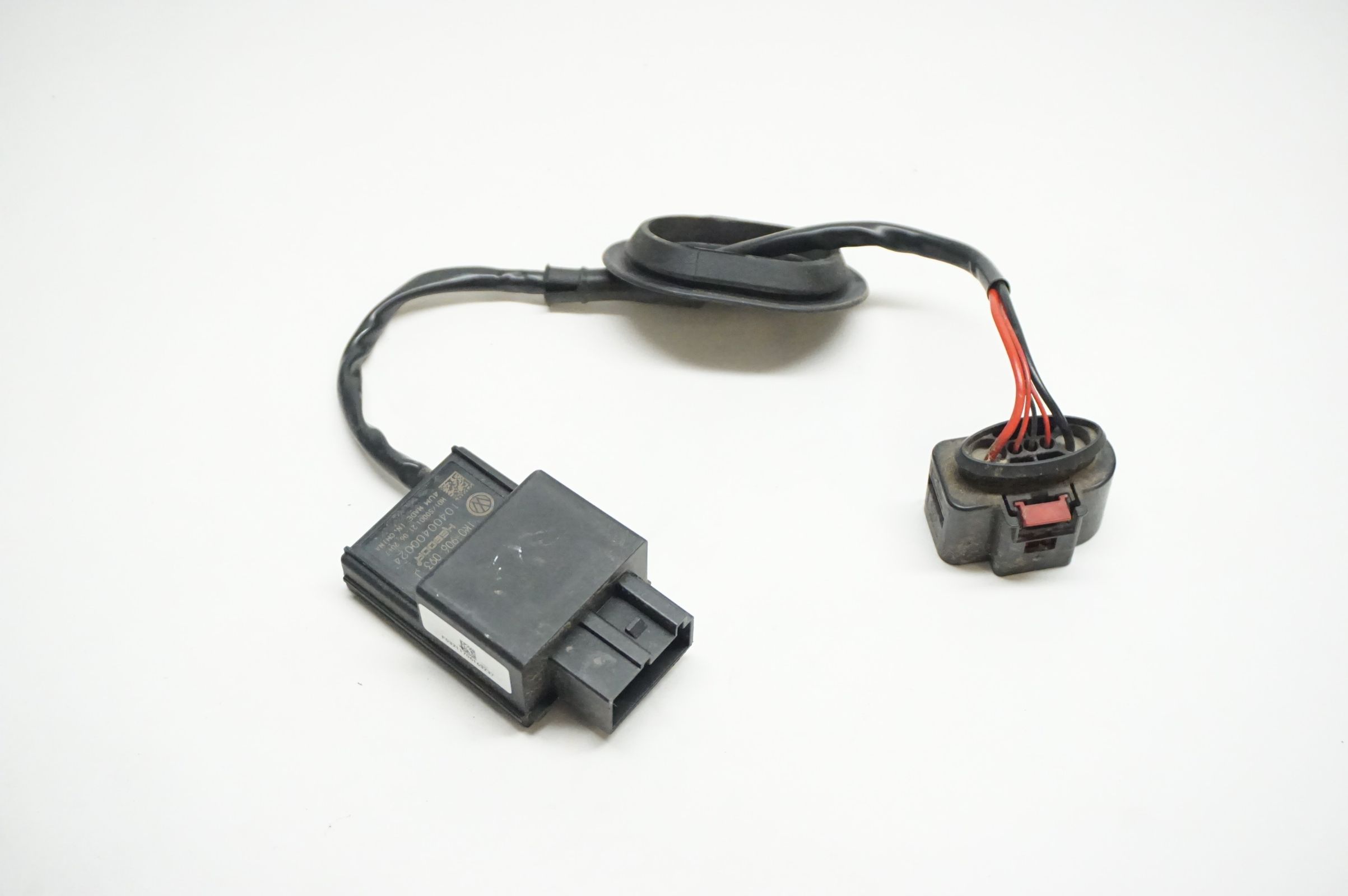 2018 2019 Volkswagen Beetle Fuel Pump Control Module 1K0906093J