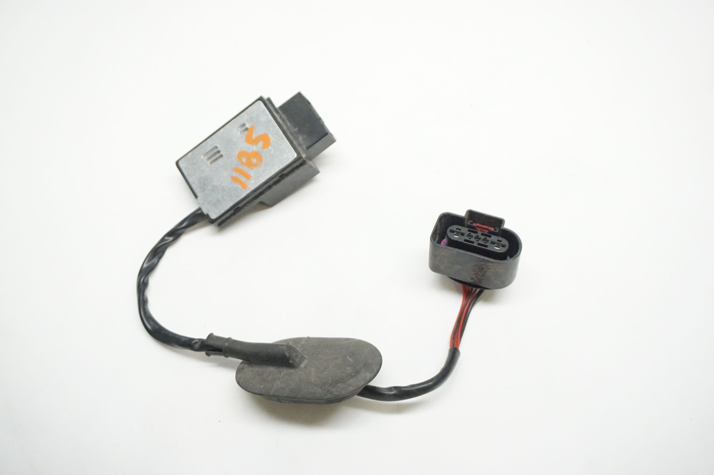 2018 2019 Volkswagen Beetle Fuel Pump Control Module 1K0906093J